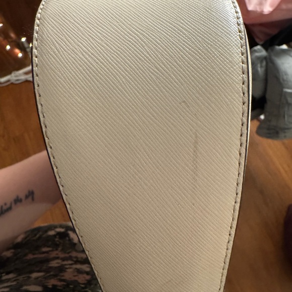 Kate Spade Cream Shoulder Bag with Gold Accents - Picture 8 of 8